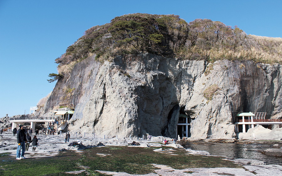 岩屋洞窟の景観